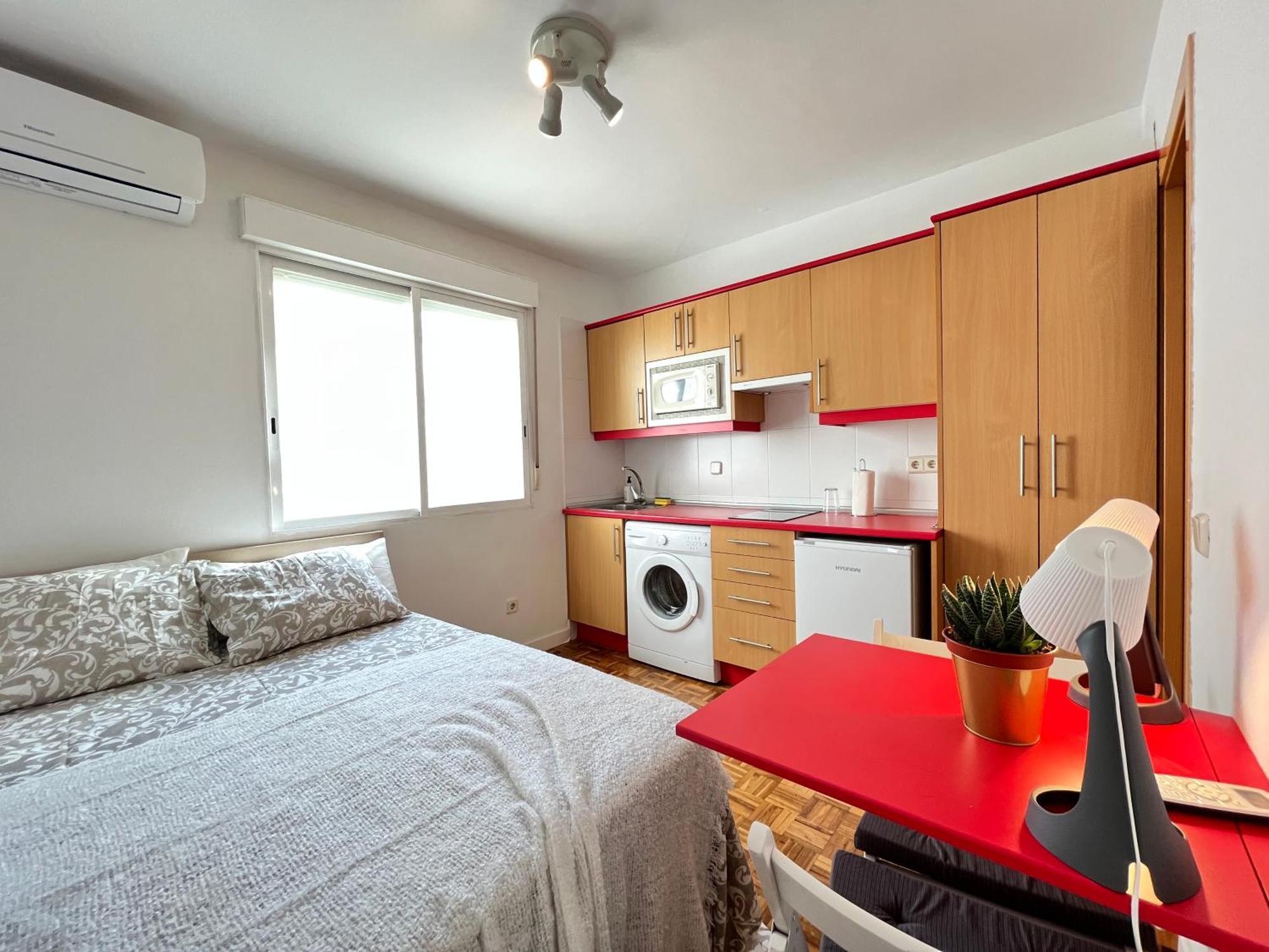 Piso Augusto Acogedor 5 Temporal Apartment Madrid